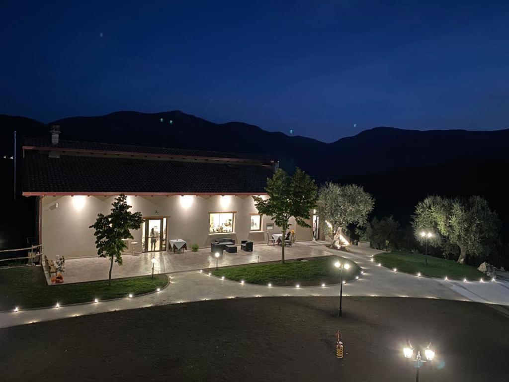 Tenuta Morrone Pertosa Eksteriør billede
