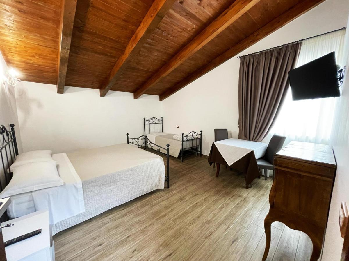 Tenuta Morrone Pertosa Eksteriør billede
